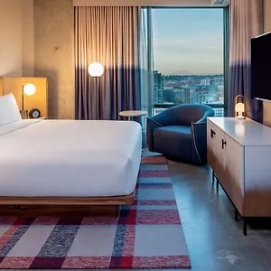 Hyatt Centric Downtown ホテル